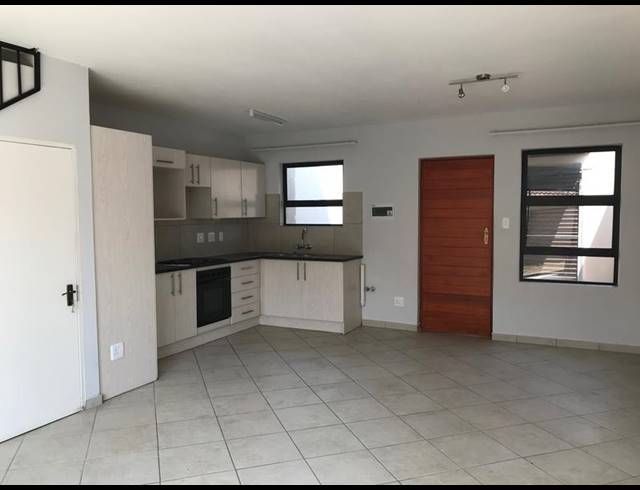 2 BEDROOM PROPERTY TO RENT IN HEATHERVIEW